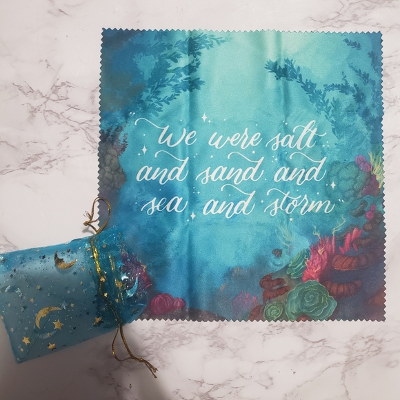 Fable, double sided cleaning cloth, Owlcrate - Picture 2 of 3